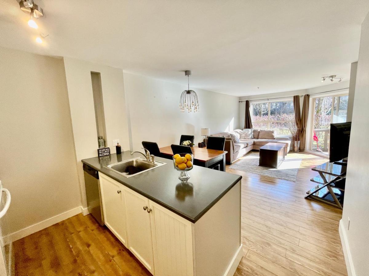 Best Ski In Ski Out Condo At Whistler Exterior photo