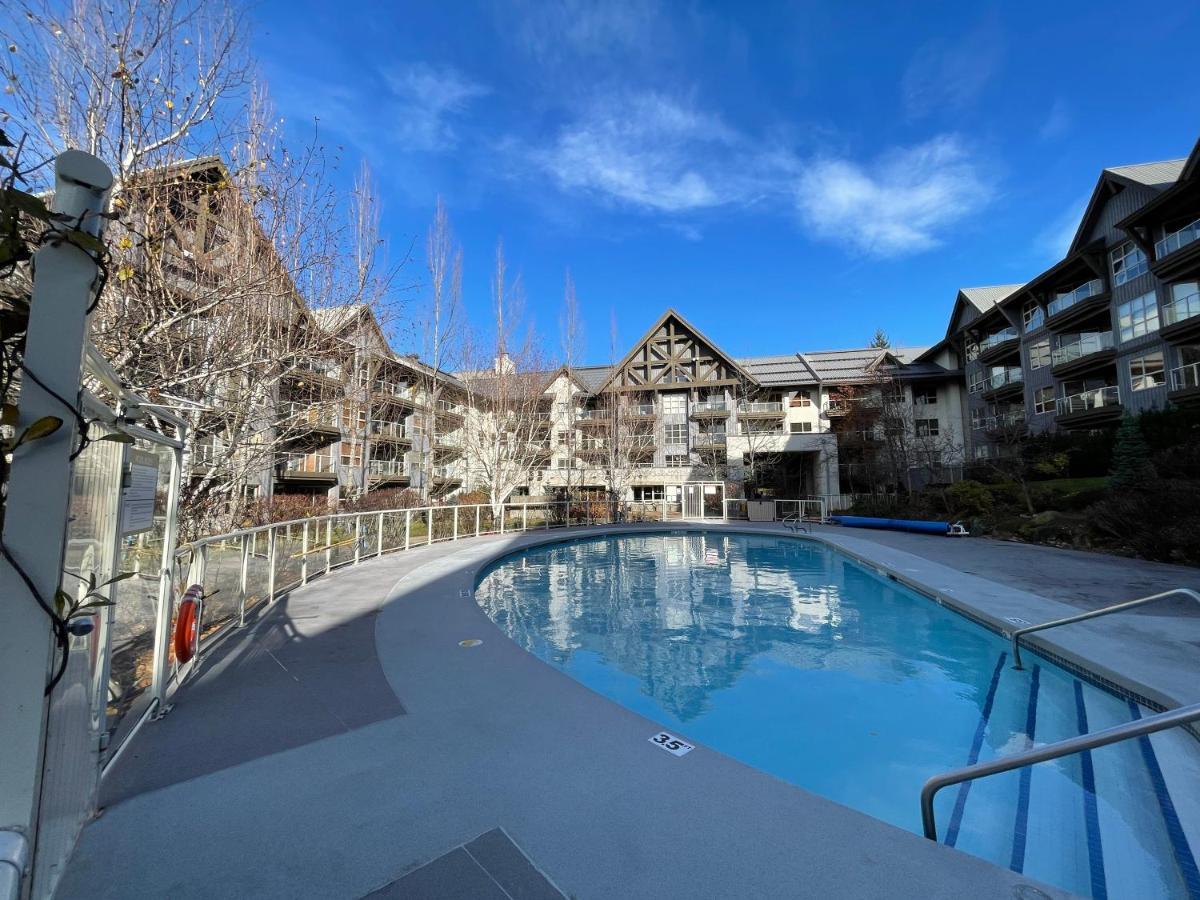 Best Ski In Ski Out Condo At Whistler Exterior photo